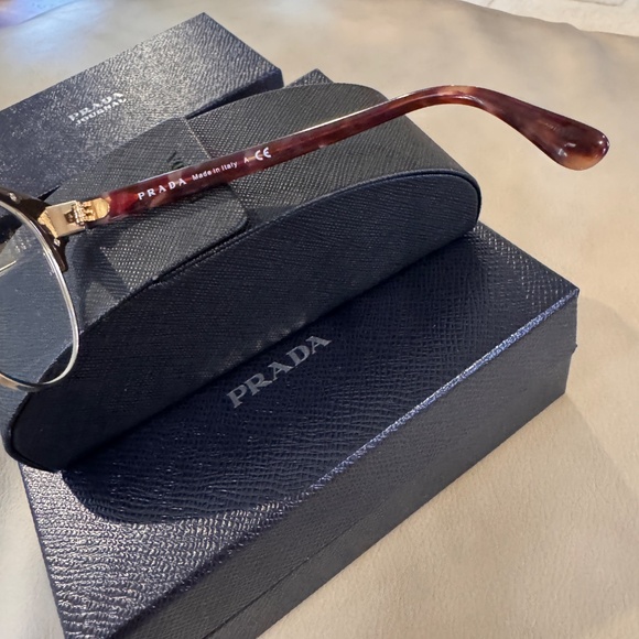 Prada eyeglasses VPR61T - Picture 5 of 5
